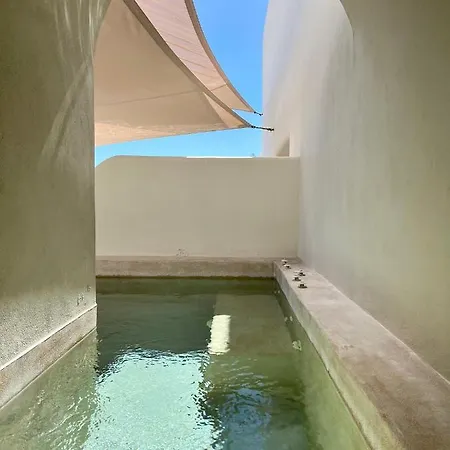 Mod Santorini Vegan Szálloda