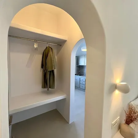מלון Mod Santorini Vegan *