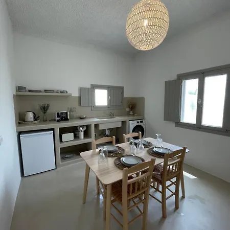 Mod Santorini Vegan Otel 5*