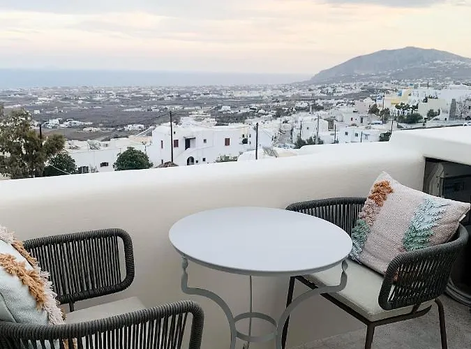 Mod Santorini Vegan ホテル 5*