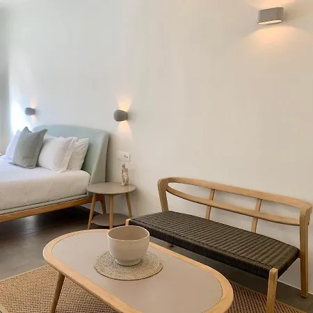 Mod Santorini Vegan 5* Тира